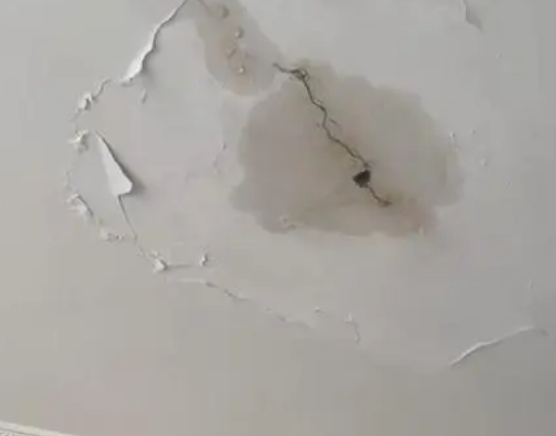 九台阳台漏水维修公司分享下屋面防水工程质量问题原因分析